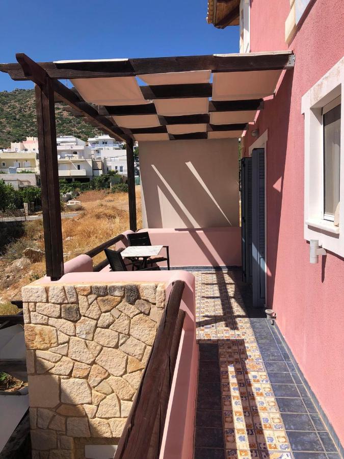 Pink House Apartment Palaiochora Exterior photo